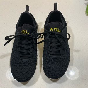 soulcycle apl shoes